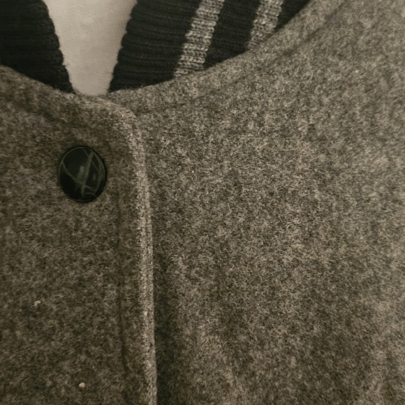 American Girl Varsity Jacket Embroidered Logo Gray Black Wool Blend Girls MEDIUM - Picture 4 of 9